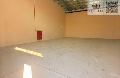 Warehouse - Studio - 1 for rent in Al Sajaa Industrial - Al Sajaa - Sharjah