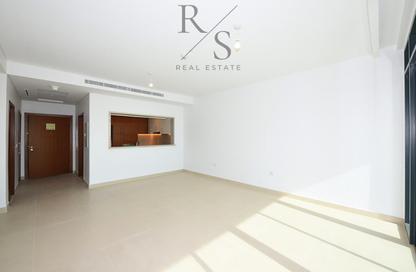 Apartment - 1 - 2 for rent in Vida Residence 1 - Vida Residence - The Hills - Dubai