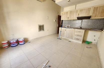 Apartment - Studio - 1 for rent in Fire Station Road - Muwaileh - Sharjah