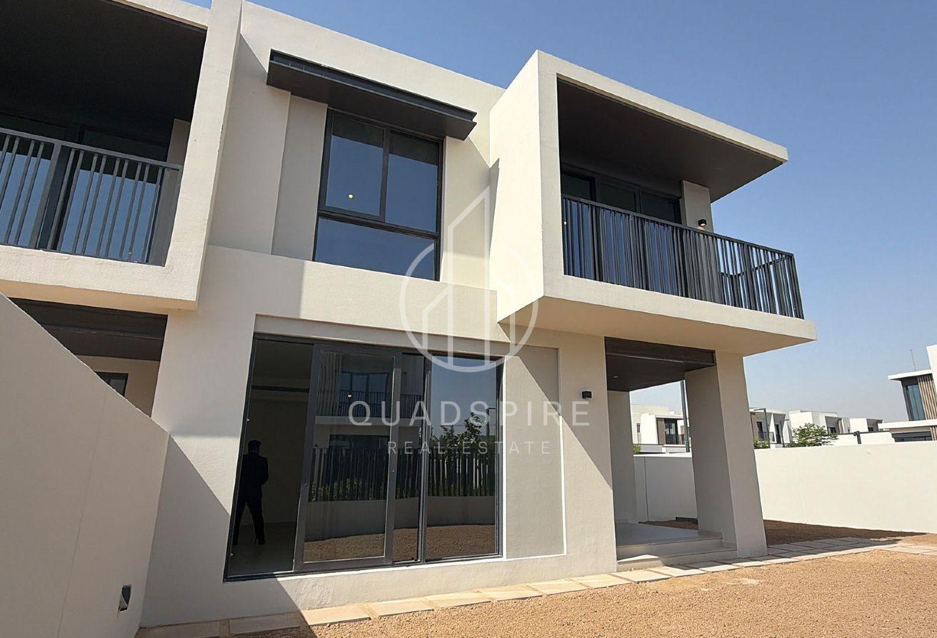 Corner Unit | Close to Amenities | Opts Avb photo 16