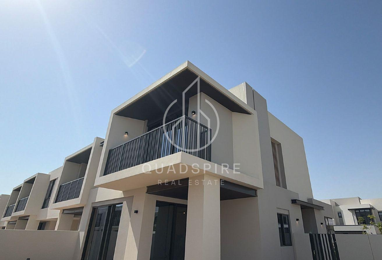 Corner Unit | Close to Amenities | Opts Avb photo 6