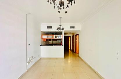Apartment - 1 Bedroom - 2 Bathrooms for rent in Manchester Tower - Dubai Marina - Dubai