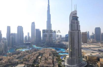 Apartment - 3 - 3 for rent in Burj Royale - Downtown Dubai - Dubai