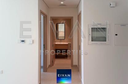 Apartment - 1 Bedroom - 2 Bathrooms for rent in Seagate Building 3 - Seagate - Mina Rashid - Dubai