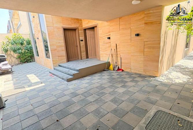 142363311 - Property Image 3