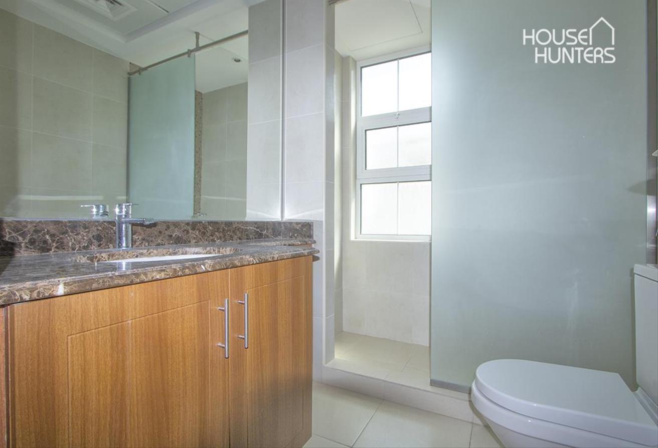 Vacant | Private Location | Immaculate Condition photo 8
