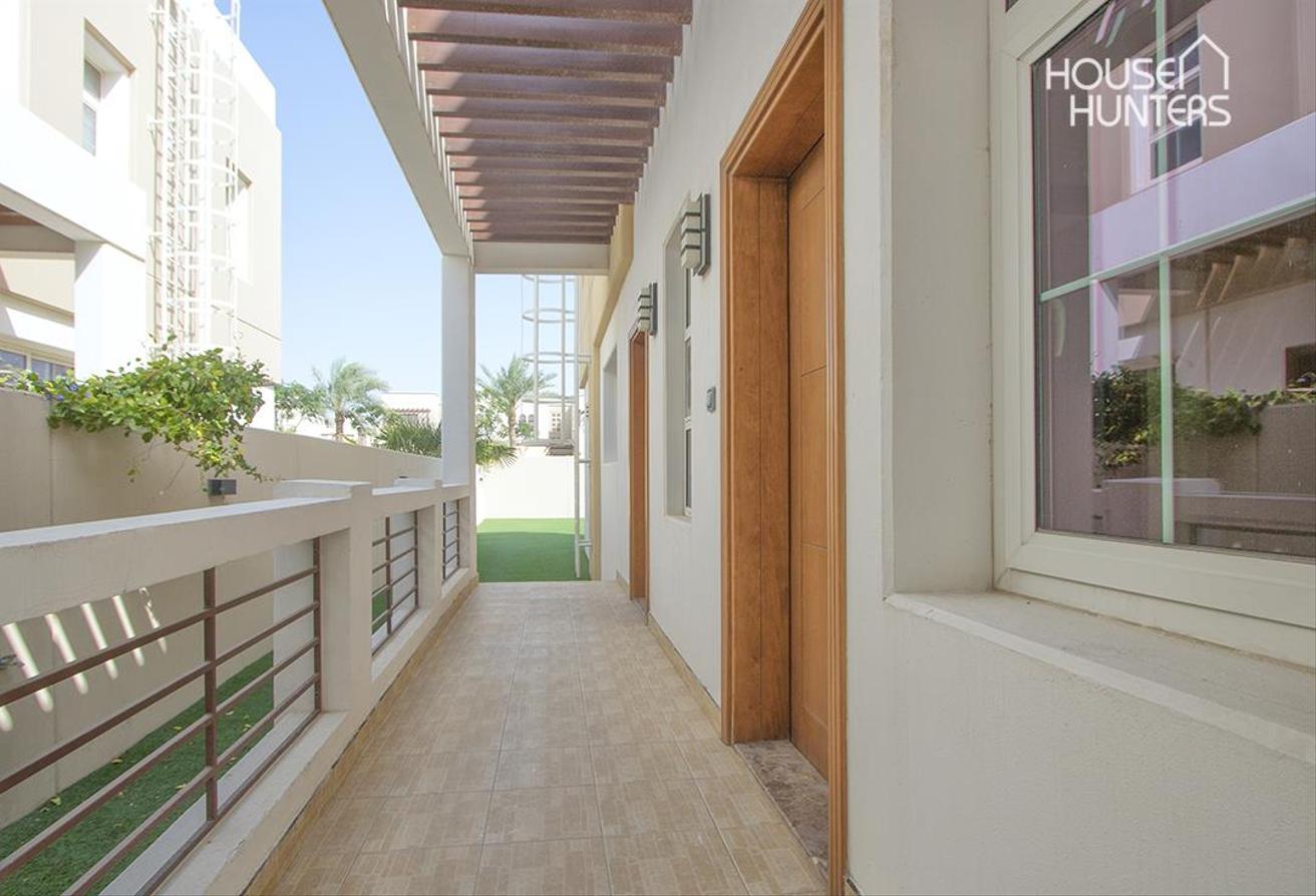 Vacant | Private Location | Immaculate Condition photo 12