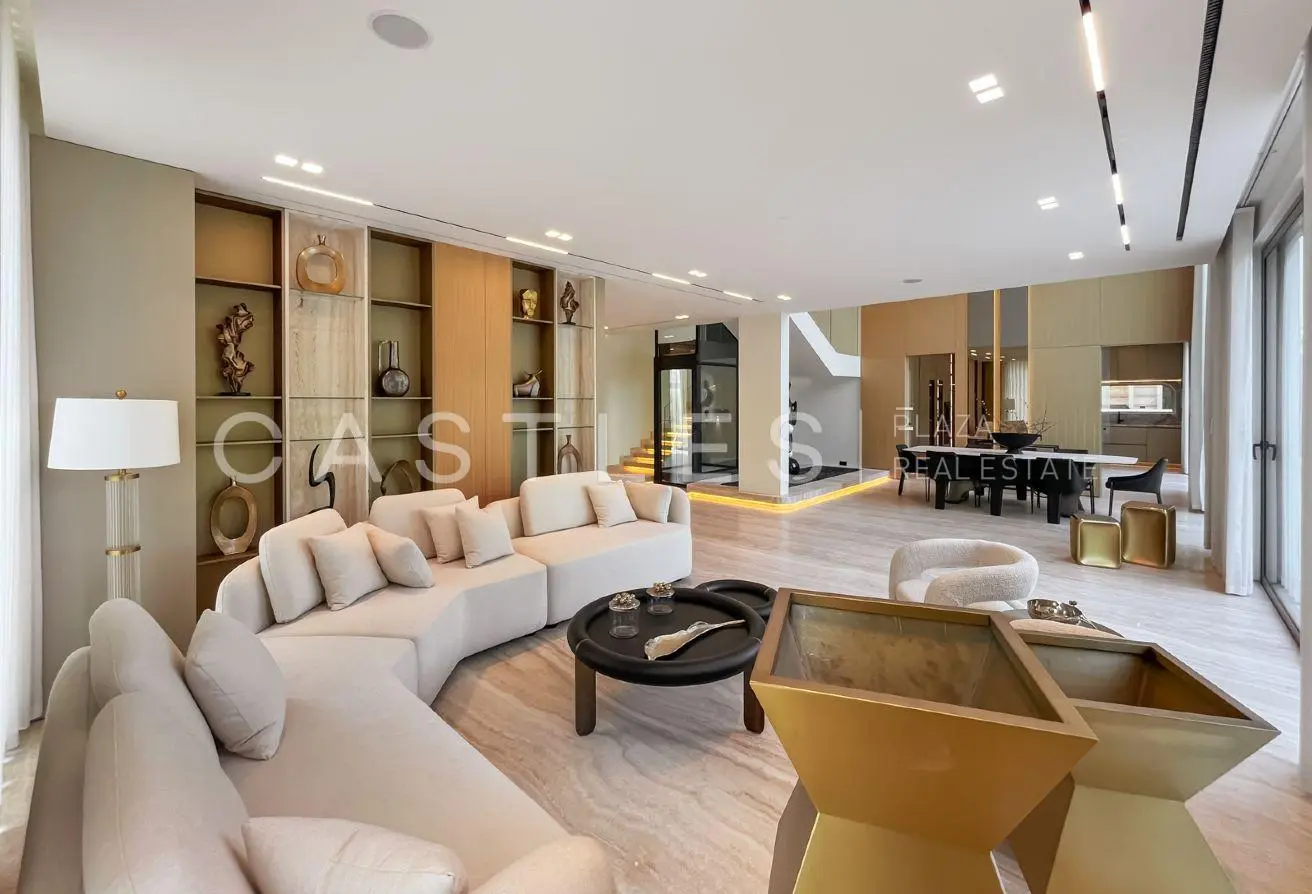 150011018 - Property Main Image