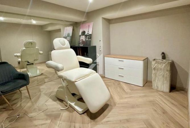 83214960 - Property Image 3