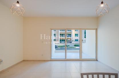 Apartment - 1 - 1 for rent in Al Dhafra 2 - Al Dhafra - Greens - Dubai Apartment - 1 - 1 for rent in Al Dhafra 2 - Al Dhafra - Greens - Dubai