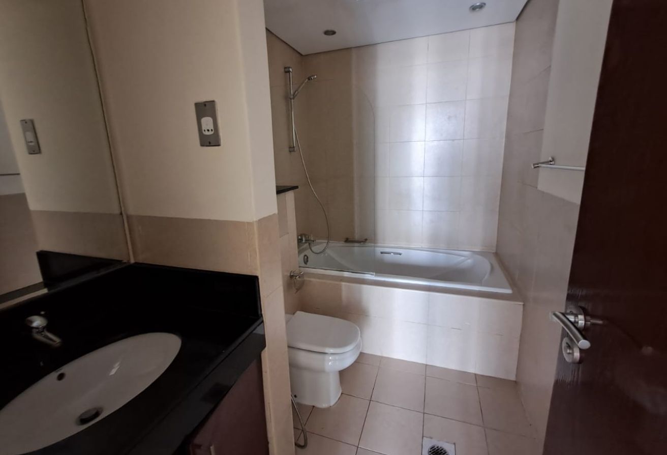 1 Bedroom plus Study Room- well-maintained- Vacant — image 12
