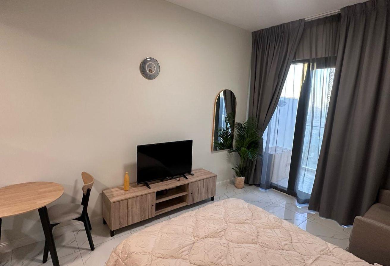 Fully Furnished | Next To Metro photo 5