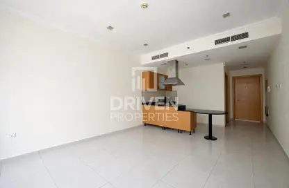 Apartment - 1 Bathroom for rent in Spring Oasis - Dubai Silicon Oasis - Dubai