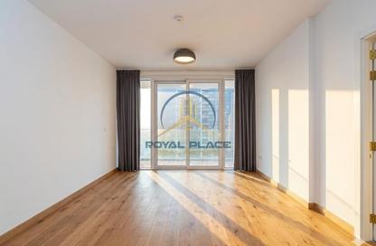 Apartment - 1 Bedroom - 2 Bathrooms for rent in 1 Residences - 2 - 1 Residences - Al Kifaf - Bur Dubai - Dubai