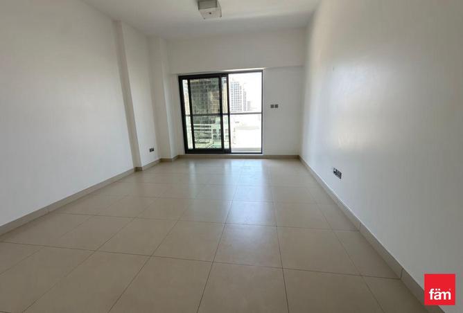 98704679 - Property Image 2