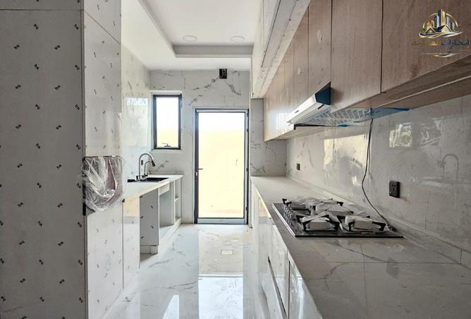 76563722 - Property Image 3