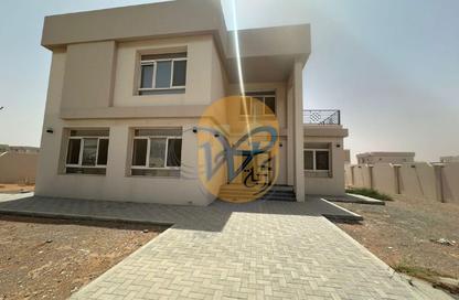 Villa - 4 Bedrooms - 5 Bathrooms for rent in Al Riffa - Ras Al Khaimah