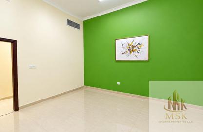 Villa - 6 - 5 for rent in Al Quoz 2 - Al Quoz - Dubai Villa - 6 - 5 for rent in Al Quoz 2 - Al Quoz - Dubai