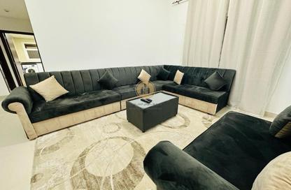 شقة - 2 غرف نوم - 2 حمامات للايجار في برج النعيمية 1 - أبراج النعيمية - النعيمية - عجمان