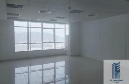 Office Space - 6 Bedrooms - 1 Bathroom for rent in Al Awadhi Tower - Sheikh Hamad Bin Abdullah St. - Fujairah