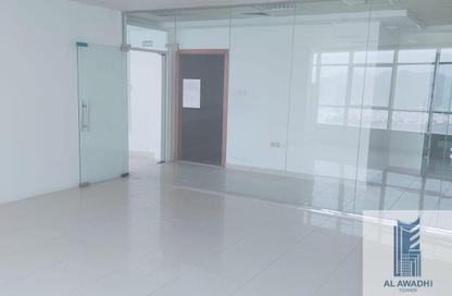 Office Space - 6 Bedrooms - 1 Bathroom for rent in Al Awadhi Tower - Sheikh Hamad Bin Abdullah St. - Fujairah