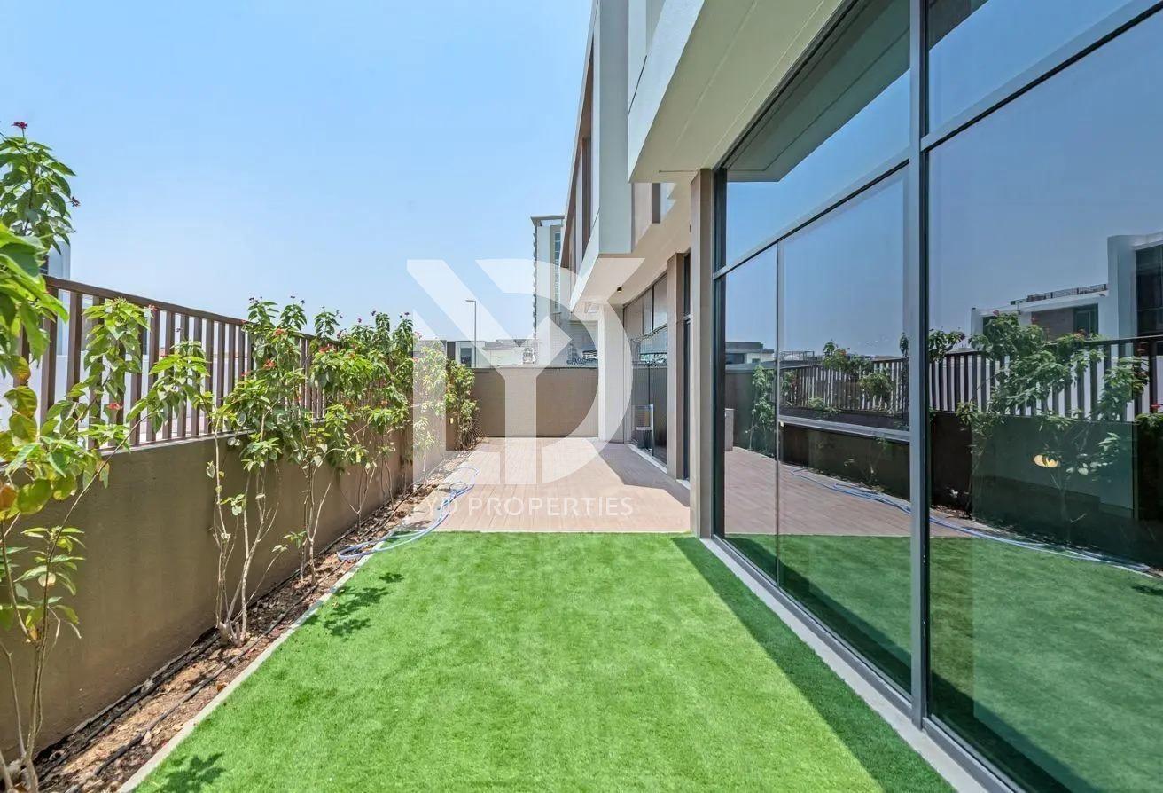 3BR + Maid Villa | The Terraces | Al Barsha 1 photo 15