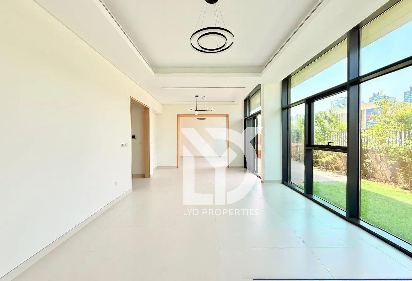 3BR + Maid Villa | The Terraces | Al Barsha 1 photo 4