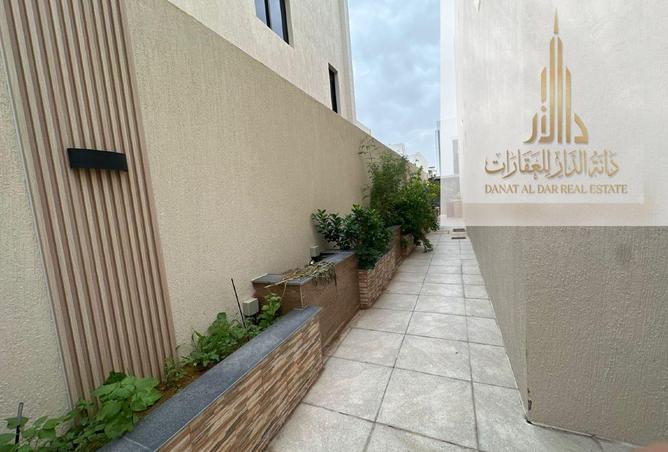 126565869 - Property Image 2