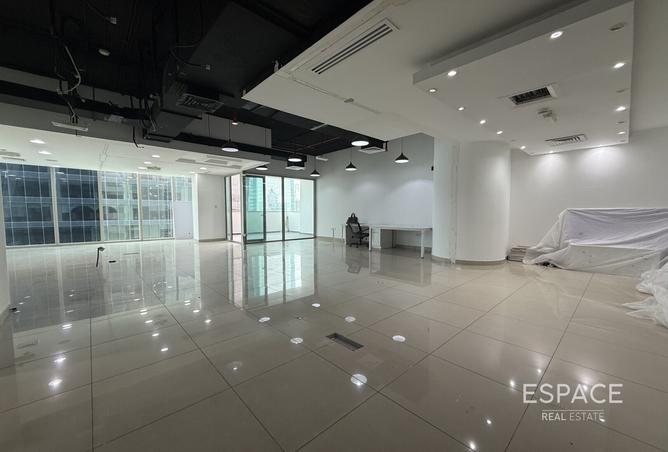 136087618 - Property Image 3