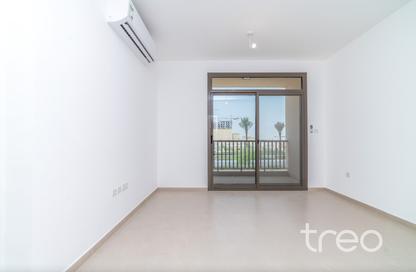 Townhouse - 3 - 3 for rent in Hayat Townhouses - Town Square - Dubai