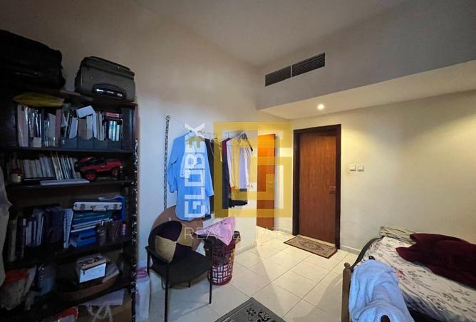 73849235 - Property Image 3