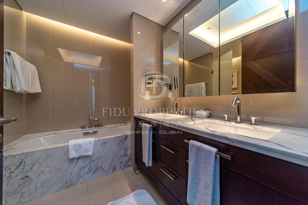 LOWEST PRICE | MIDDLE UNIT | BILLS INCLUDED