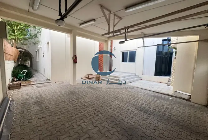 157812411 - Property Image 2