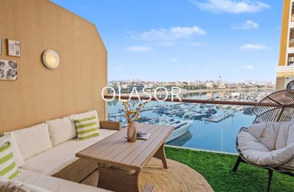 Apartment - Studio - 1 Bathroom for rent in Palm Views East - Palm Views - Palm Jumeirah - Dubai