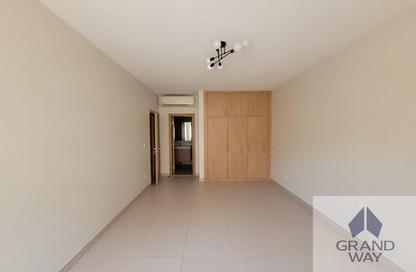 Apartment - 1 Bedroom - 1 Bathroom for rent in Dar Al Buteen 1 - Al Muraqqabat - Deira - Dubai
