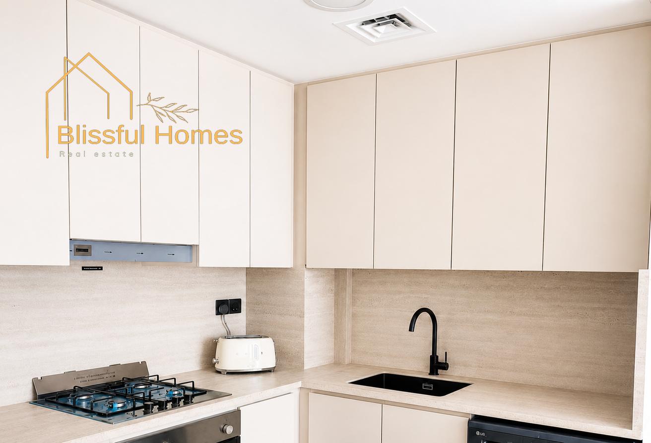 Open Community View | Bright Layout photo 7