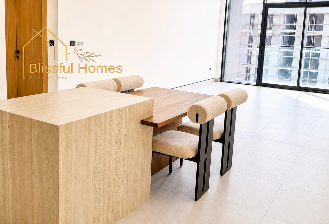 Open Community View | Bright Layout photo 5