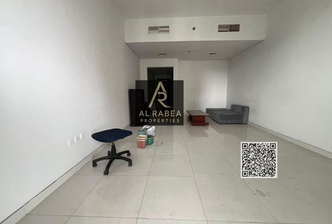 76992667 - Property Image 3