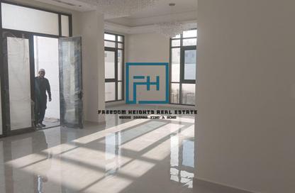 Villa - 5 Bedrooms - 6 Bathrooms for rent in Hoshi - Al Badie - Sharjah