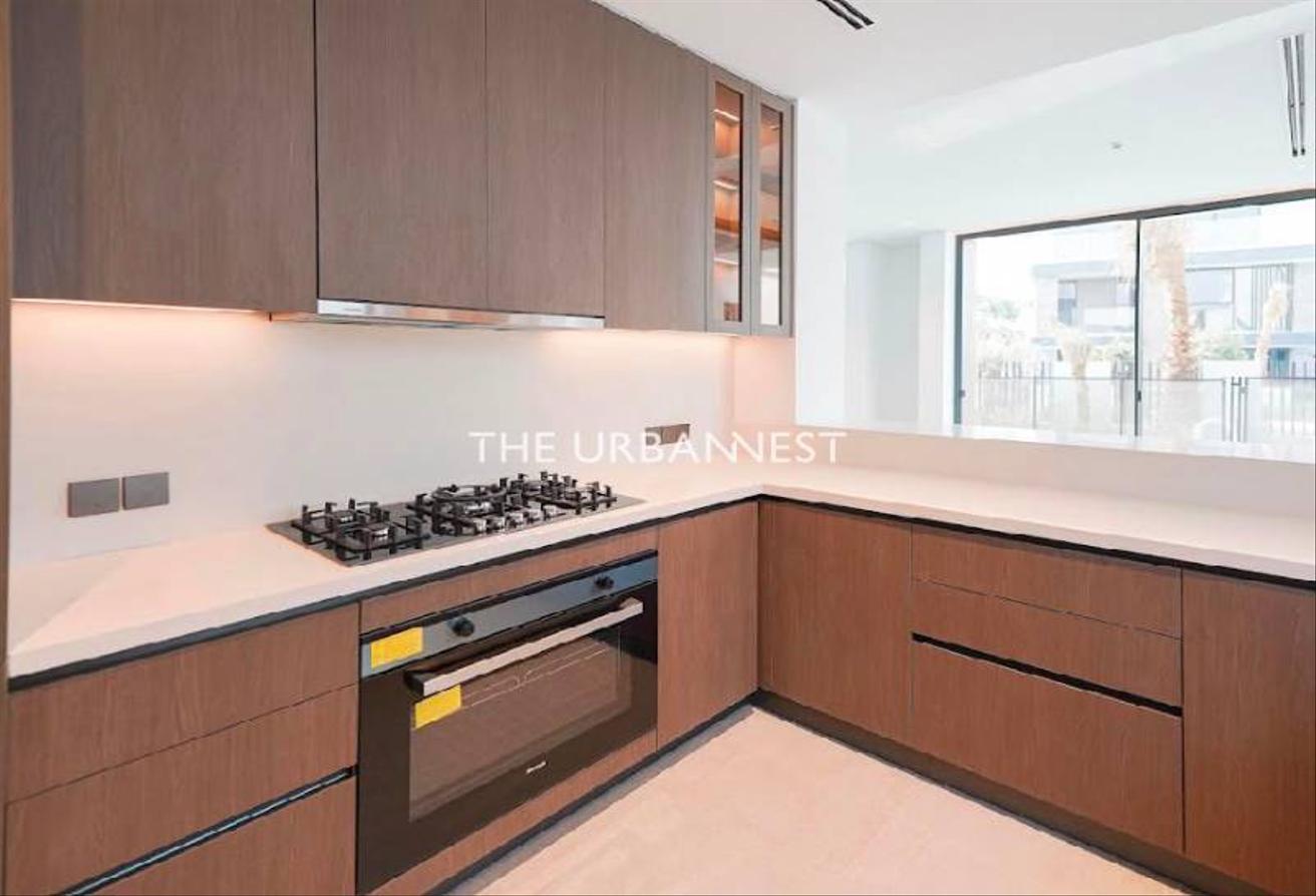 Landscaped & Pool | Single Row | Brand New | Ready photo 4