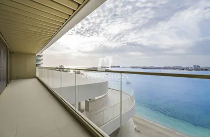 Apartment - 2 Bedrooms - 3 Bathrooms for sale in Grand Bleu Tower 1 - EMAAR Beachfront - Dubai Harbour - Dubai