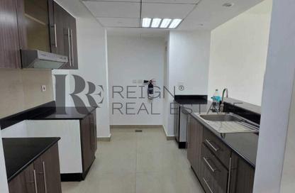 Apartment - 2 - 2 for rent in Tower 40 - Al Reef Downtown - Al Reef - Abu Dhabi