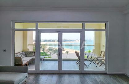 Apartment - 1 - 2 for rent in Jash Falqa - Shoreline Apartments - Palm Jumeirah - Dubai