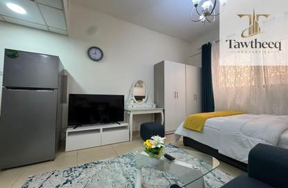 Apartment - Studio - 1 for rent in Yasmeen Towers - Al Jurf 2 - Al Jurf - Ajman