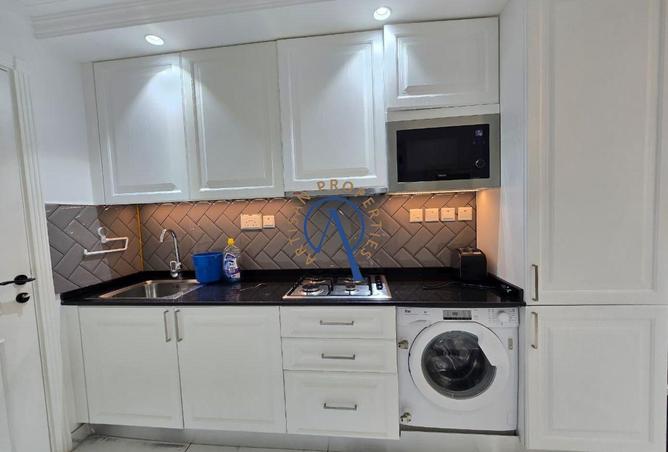 128352369 - Property Image 3