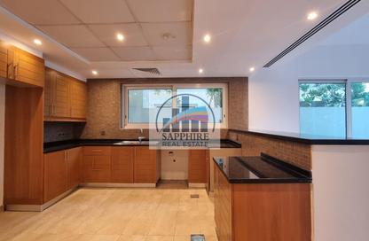 Villa - 4 - 4 for rent in Legacy Nova Villas - District 9 - Jumeirah Park - Dubai