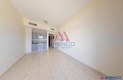 Apartment - Studio - 1 for rent in Arenco Buildings - Al Madar 2 - Al Madar - Umm Al Quwain