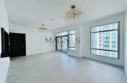 Apartment - 1 Bedroom - 2 Bathrooms for rent in The Lofts Central - The Lofts - Downtown Dubai - Dubai