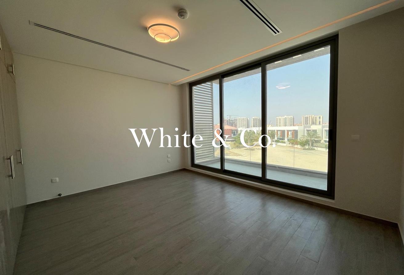 Private Pool | Maids Room | Available now photo 15
