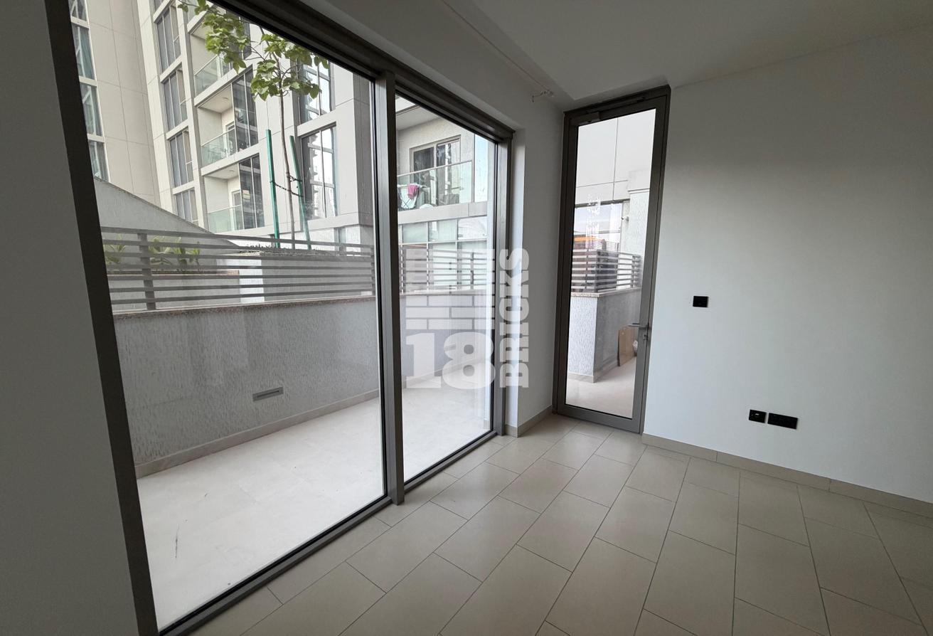 Large Size Terrace 1 Bed + Study - 6 Cheques photo 9